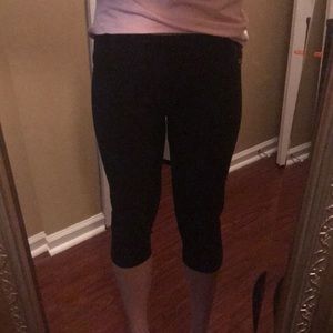 PINK Victoria's Secret Pants - Pink VS yoga capris PINK Victoria's Secret Pants - Pink VS yoga capris